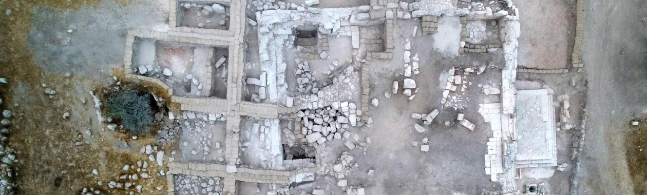 An aerial photo of the monumental ashlar building in Area A that served apparently as a Roman cultic complex (Photo: Tal Rogovski)